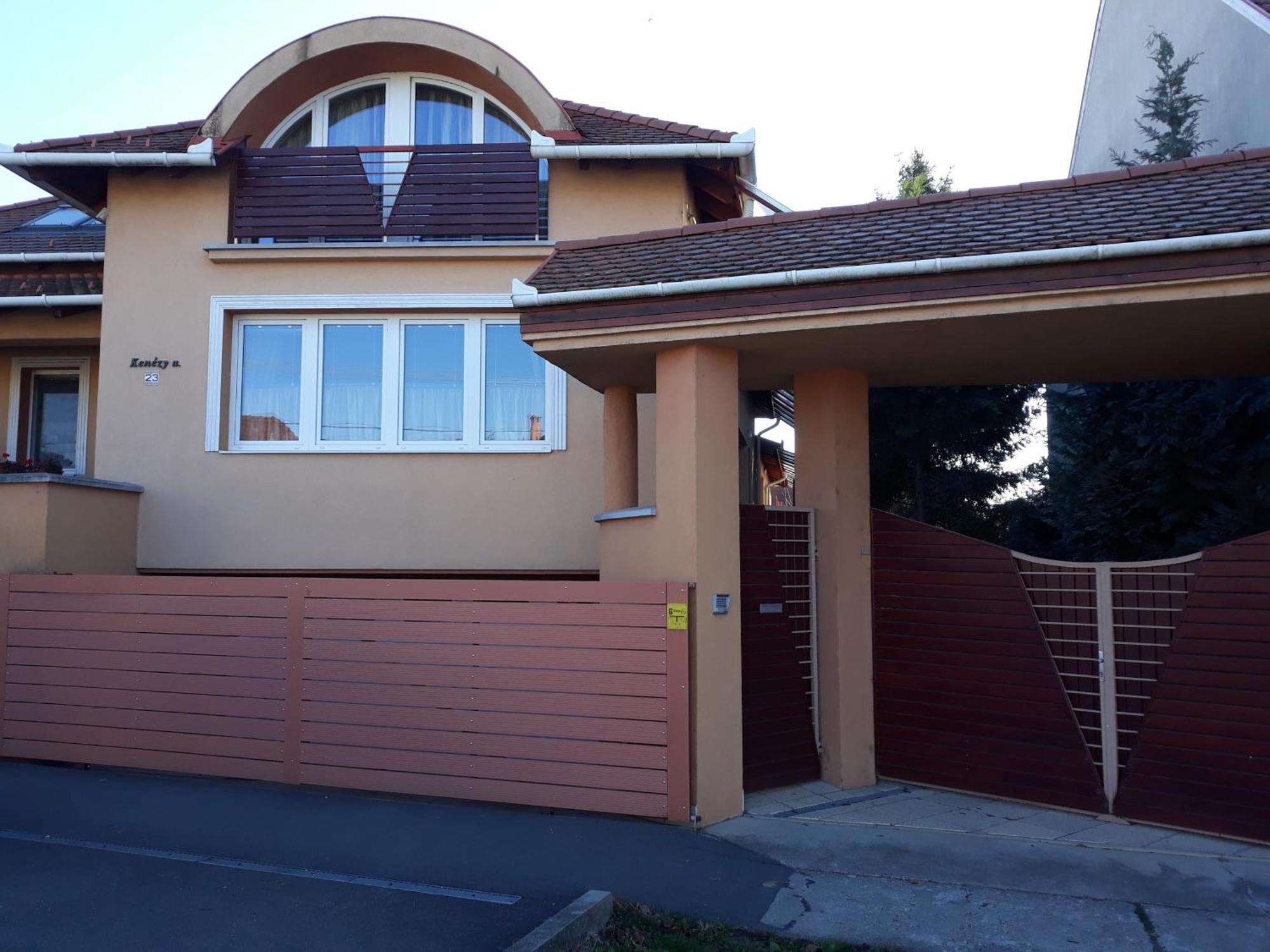 Kenezy Lux Apartman Vendeghaz Hajdúszoboszló Dış mekan fotoğraf