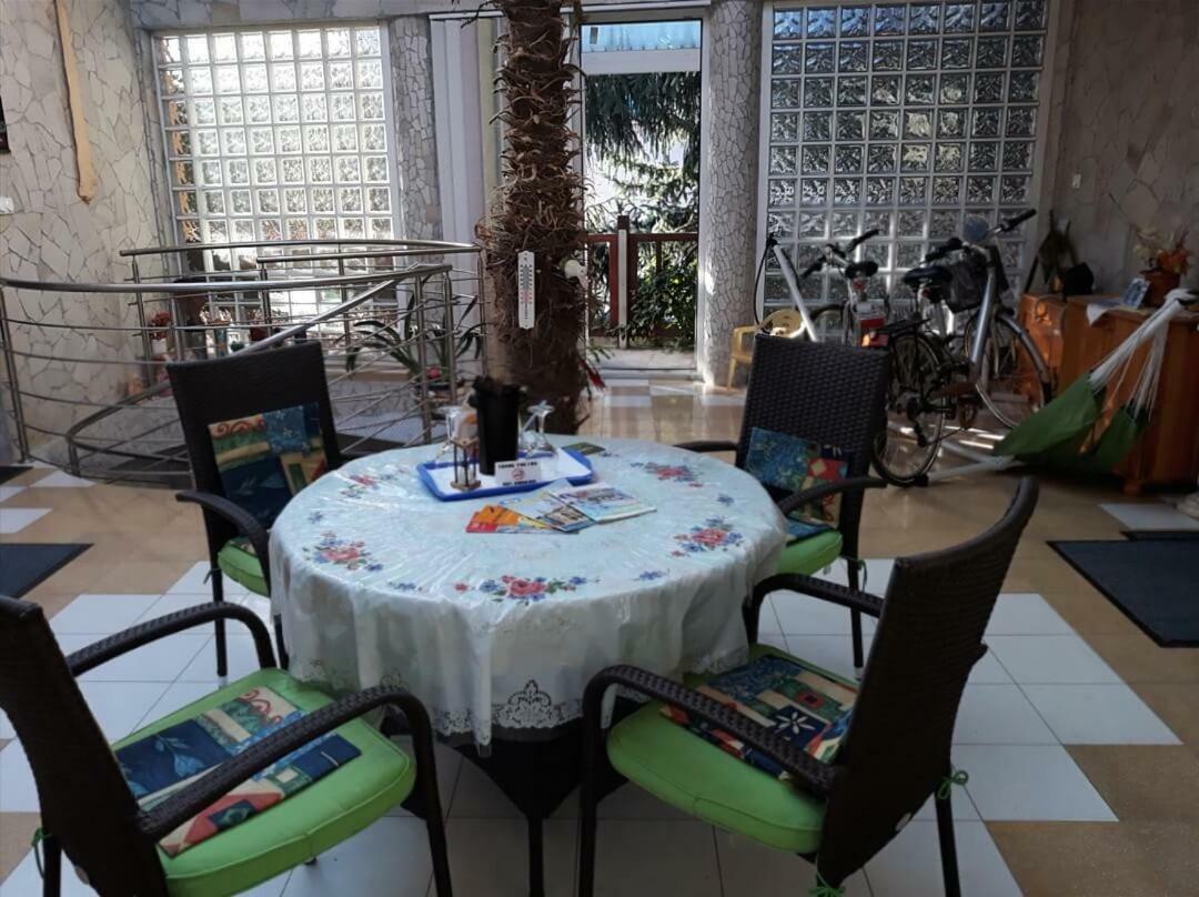 Kenezy Lux Apartman Vendeghaz Hajdúszoboszló Dış mekan fotoğraf